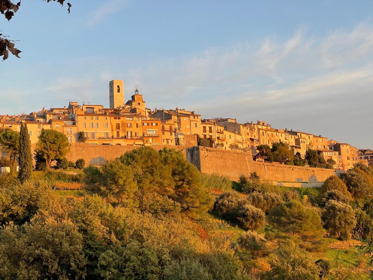 Bastide Les 3 Portes Сен-Поль-де-Ванс Экстерьер фото